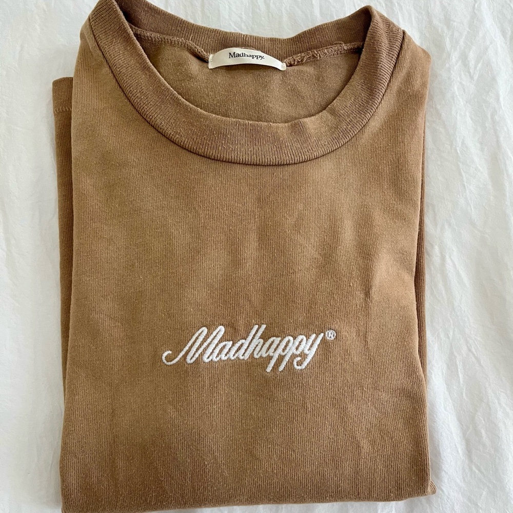 MADHAPPY EARTH DAY WOMENS BOXY TEE SIZE MEDIUM